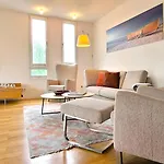 Warnemuende Kranich 17921